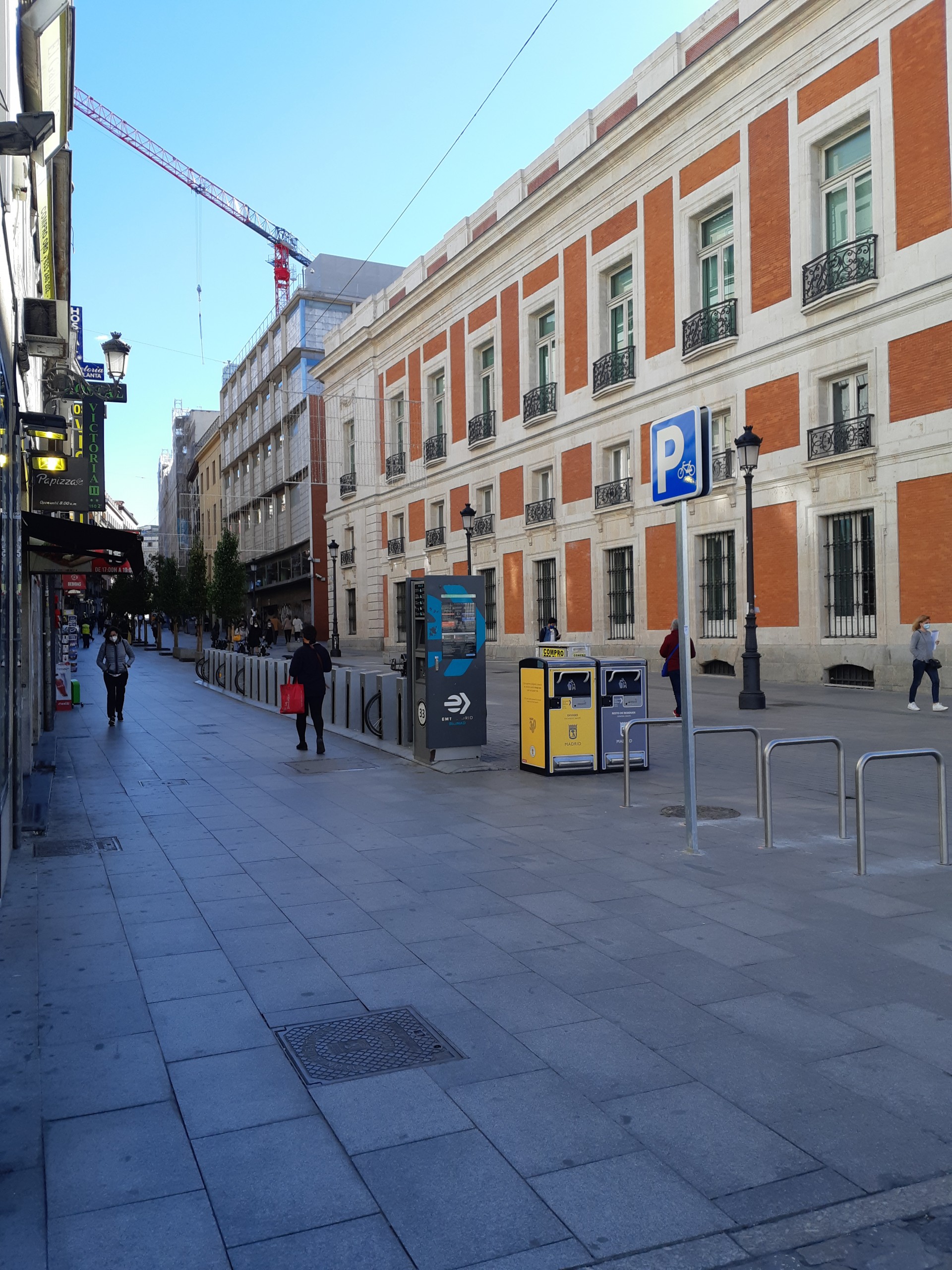 Local comercial en alquiler en Carretas 6, Madrid Centro