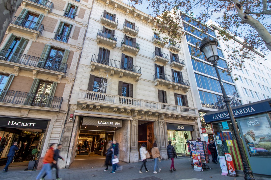 Local comercial en alquiler –  Passeig de Gràcia, 51 L1 Barcelona, Eixample
