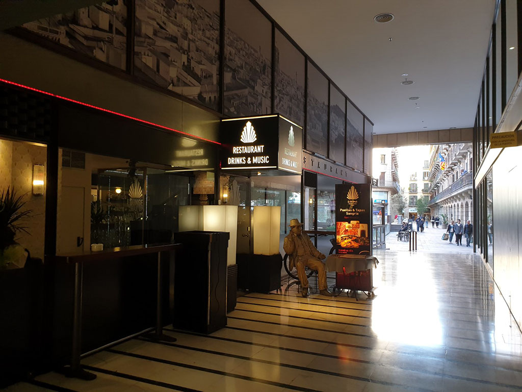 Local comercial en alquiler – La Rambla, 122 Barcelona, Ciutat Vella