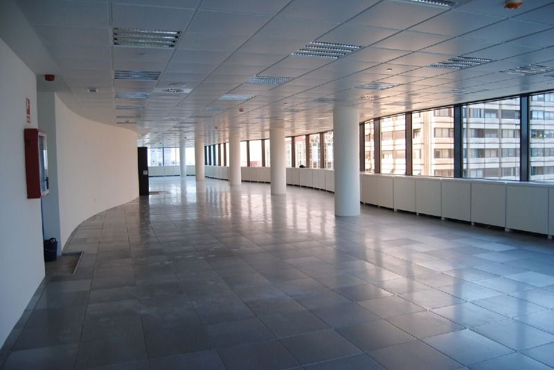 Alquiler de oficinas en Edificio ALFREDO MAHOU | Plaza Manuel Gómez – Moreno 2