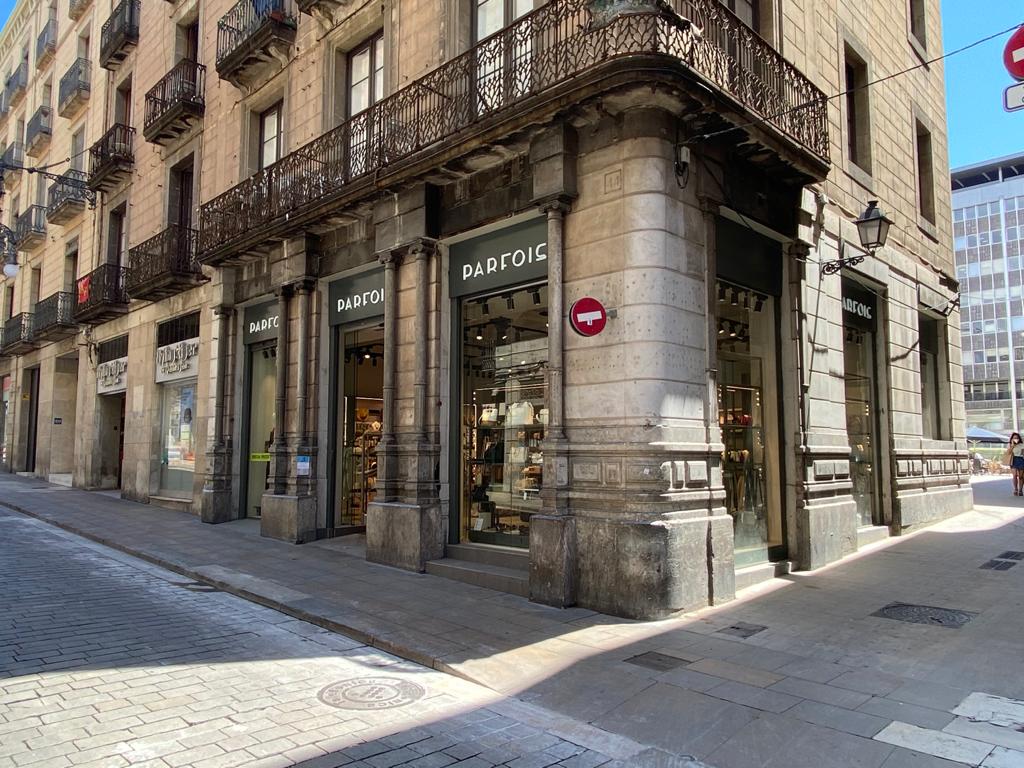 Local comercial en alquiler – Ferrán, 44 L1 Barcelona, Ciutat Vella