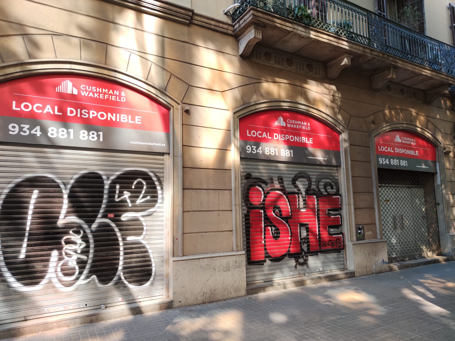 Shop for rent | Consell de Cent Street | Barcelona, Eixample