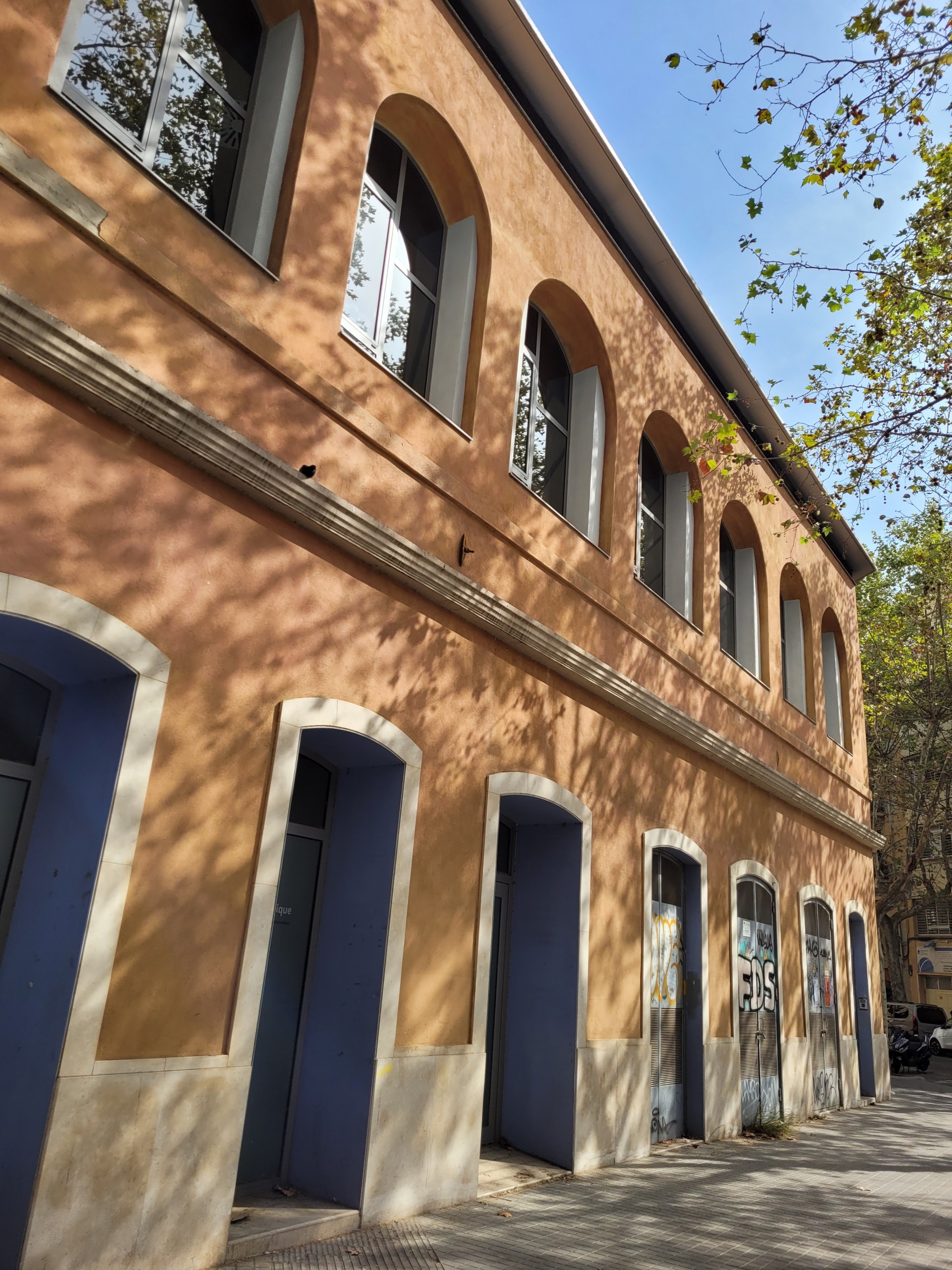 Alquiler de Oficinas en Calle Llacuna | Tu Espacio Ideal en Barcelona