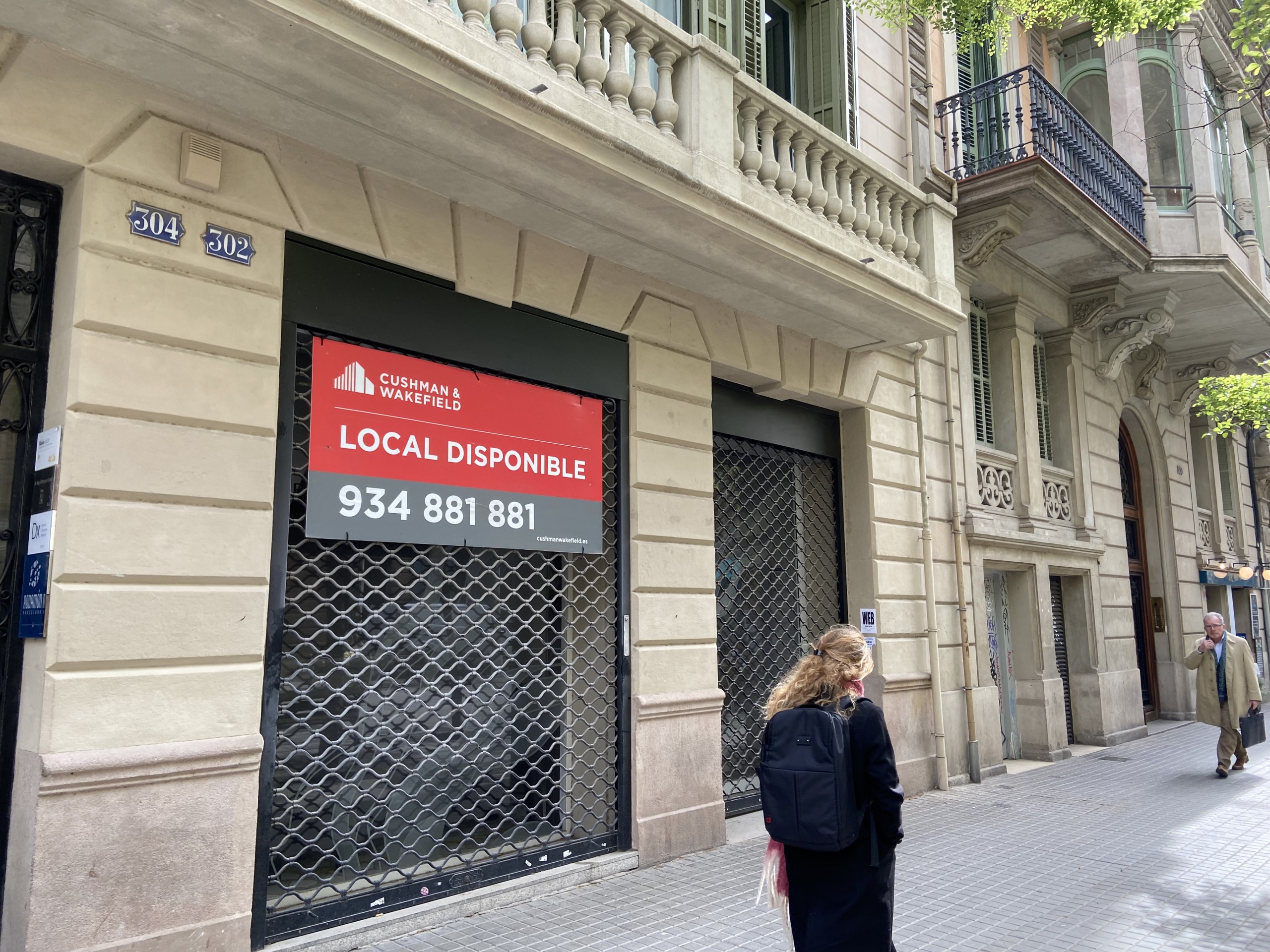 Local comercial en alquiler –  Córsega 302-304 Barcelona, Eixample