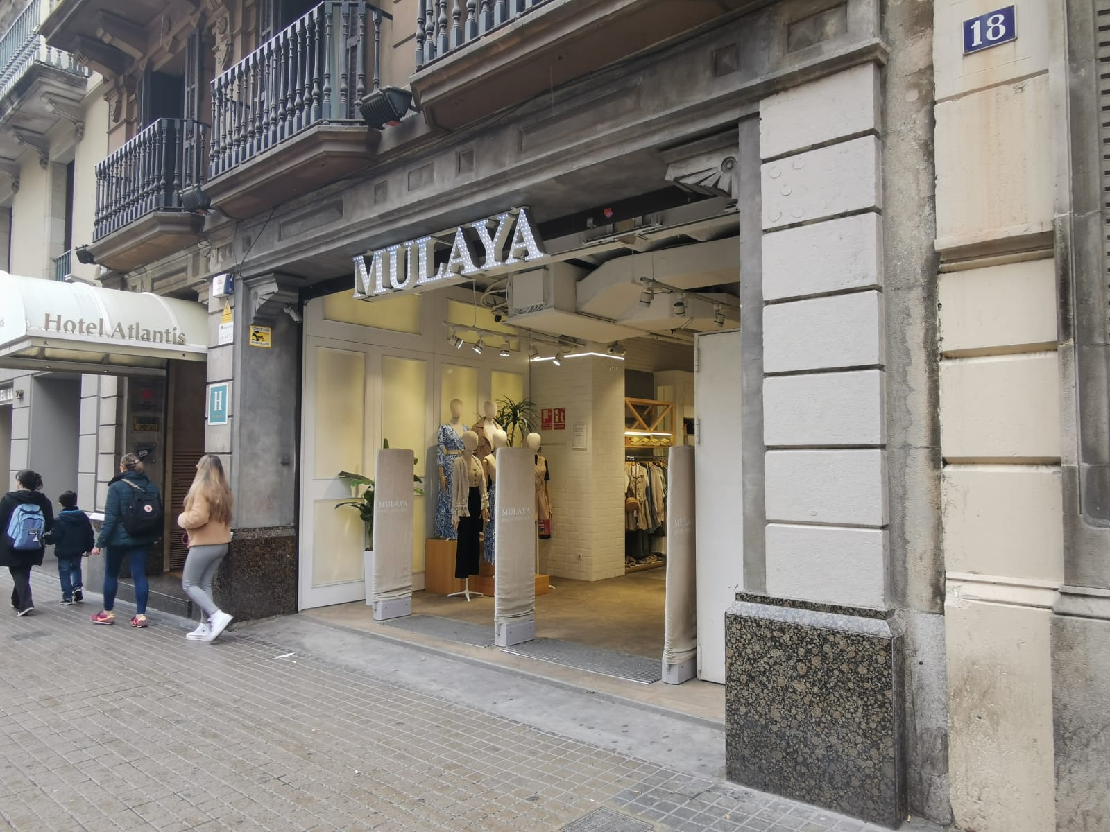 Local comercial en alquiler – Pelai, 20 Barcelona, Ciutat Vella
