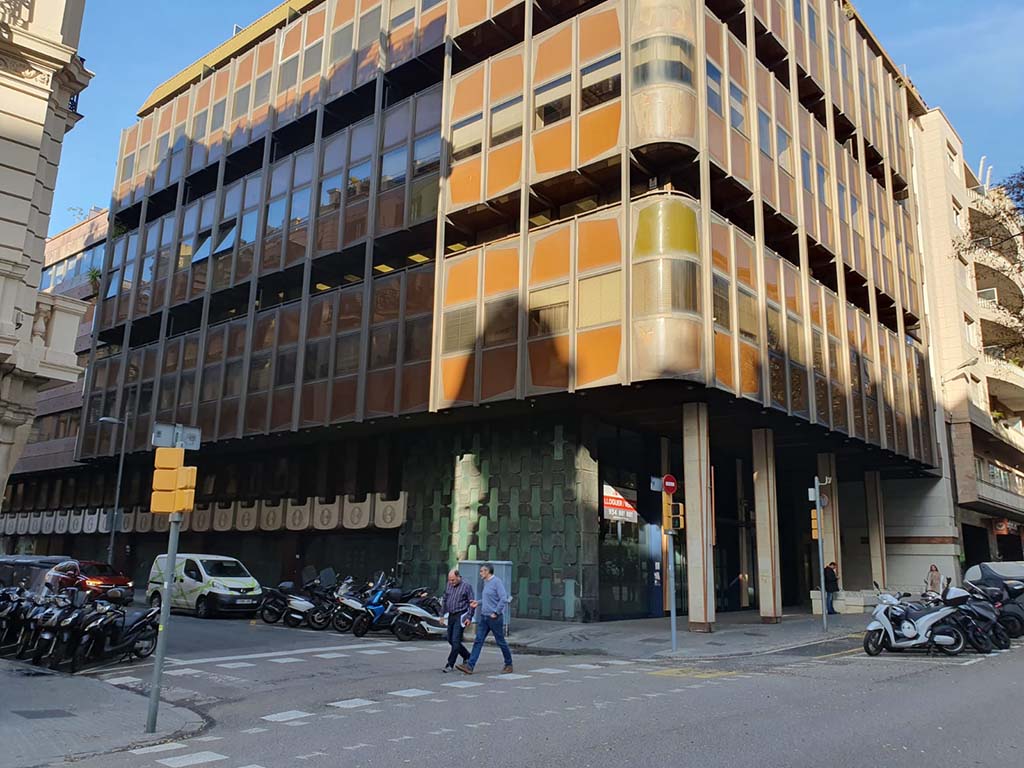 Retail Unit for Rent and Sale | Augusta Road | Barcelona, Eixample