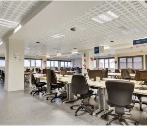 oficinas-interior-Carrer-de-Gall35-ESpluguesdeLlobregat-cushman-barcelona.jpg