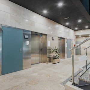 oficina-alquiler-madrid-alcobendas-tanworth-2-valgrande-8-ascensor.jpg