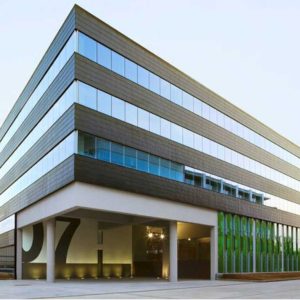 oficina-alquiler-barcelona-cornella-de-llobregat-world-trade-center-almeda-park-edificio-7-pau-1-fachada-01.jpg