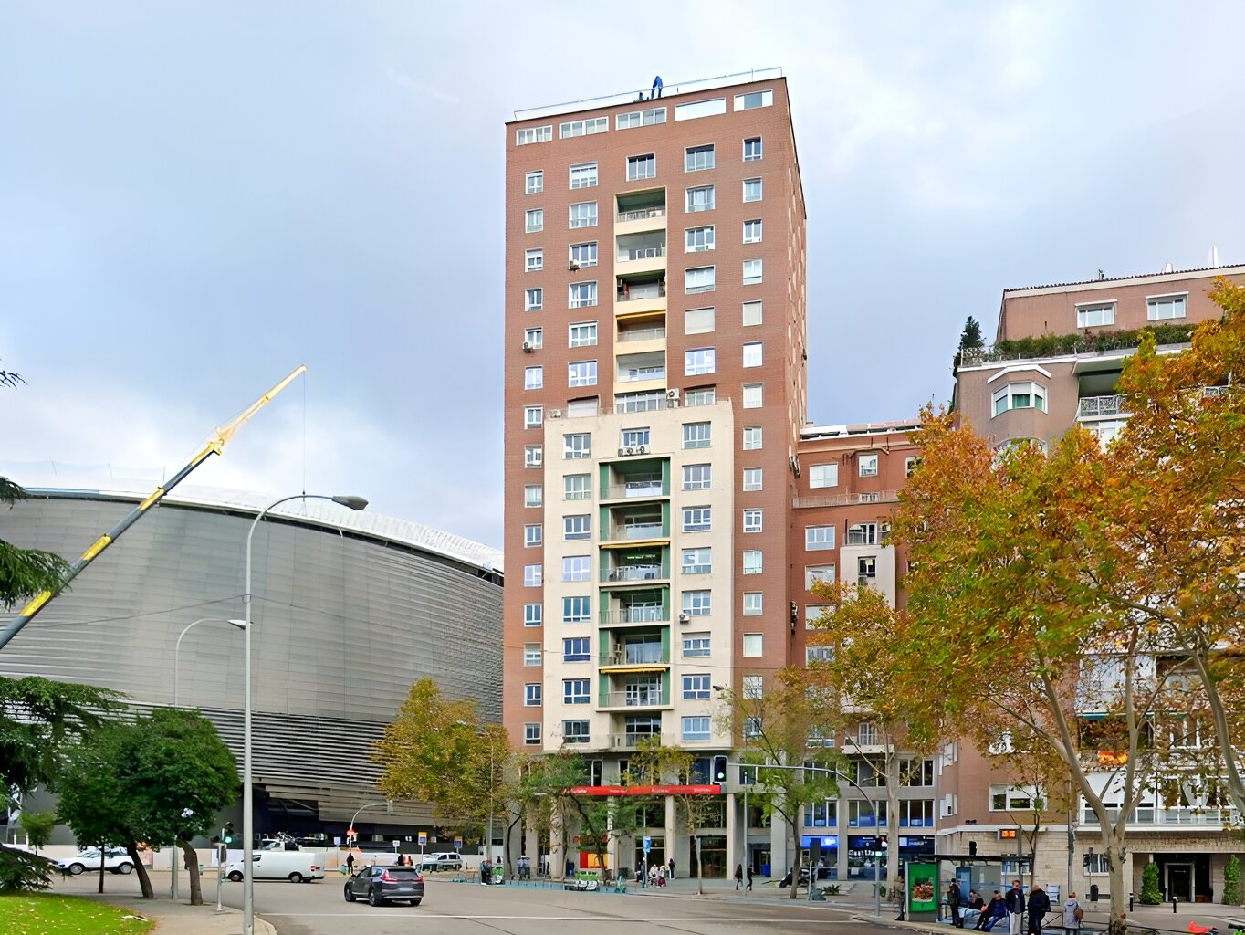 Alquiler de oficinas en Paseo de la Castellana 140, Madrid | Edificio Lima