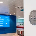 ALQUILER-OFICINAS-EDIFICIO-CAOBA-CALLE-VALPORTILLO-PRIMERA-22-24-28108-ALCOBENDAS-OFICINAS