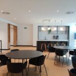 ALQUILER-OFICINAS-MADRID-P.E.-CRISTALIA-EDIFICIO-ONIC-PLUS-CALLE-VÍA-DE-LOS-POBLADOS-3-28033-MADRID-COCINA.jpeg