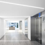 oficina-alquiler-barcelona-via-augusta-21-23-ascensores.jpg