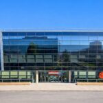 ALQUILER-OFICINAS-EDIFICIO-CAOBA-CALLE-VALPORTILLO-PRIMERA-22-24-28108-ALCOBENDAS-edificio (1).jpg