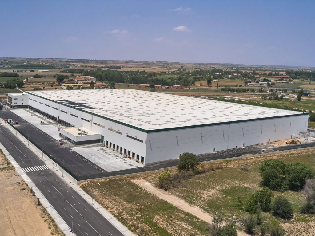 nave-industrial-logistico-alquiler-guadalajara-exterior-2.jpg