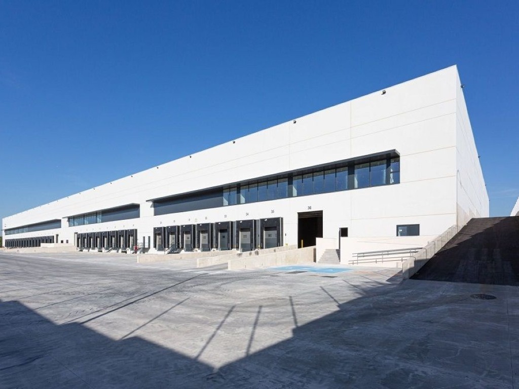 nave-industrial-logistica-alquiler-vallecas-exterior-1.jpg