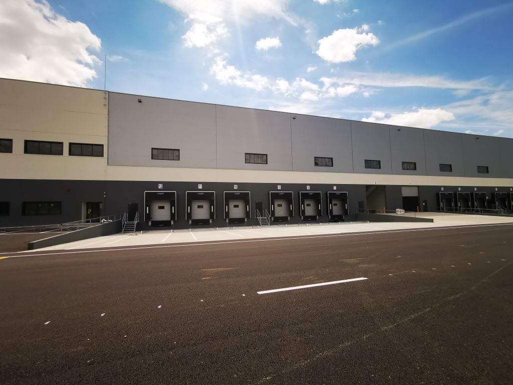 nave-industrial-logistico-alquiler-madrid-alcala-de-henares-exterior-4.jpg