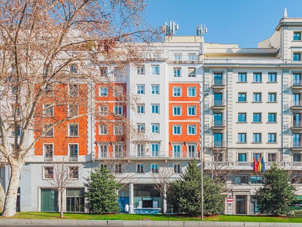 Alquiler-Oficinas-Paseo-De-Recoletos-16-Madrid-Fachada