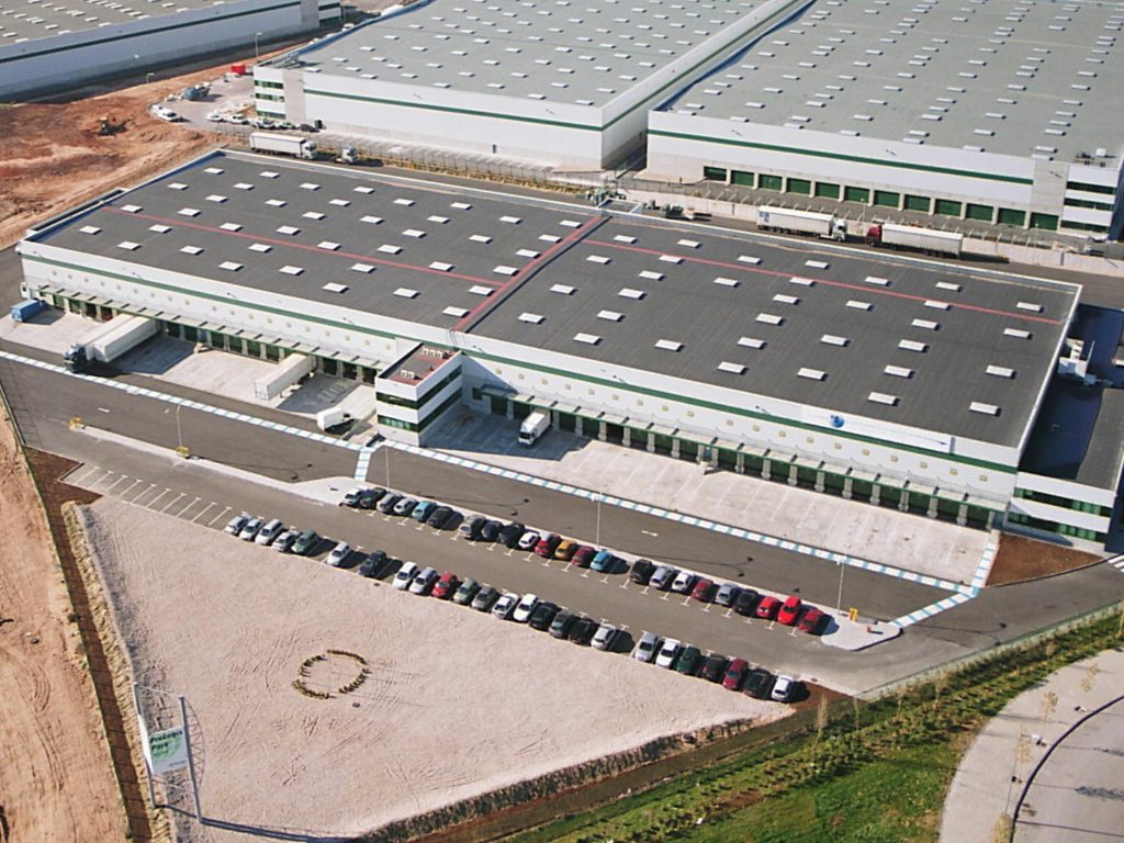 nave-industrial-logistico-alquiler-alcal?-exterior-1.jpg