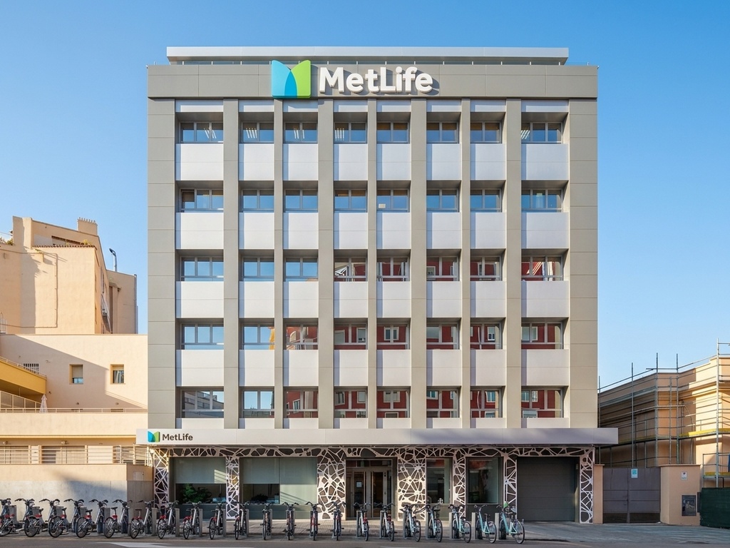 Alquiler-Oficinas-Avenida-De-Los-Toreros-3-Madrid-Edificio