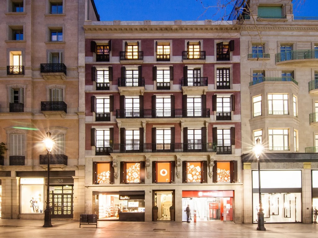 Alquiler-Oficinas-Avinguda-Del-Portal-De-L-Angel-36-Barcelona-Fachada