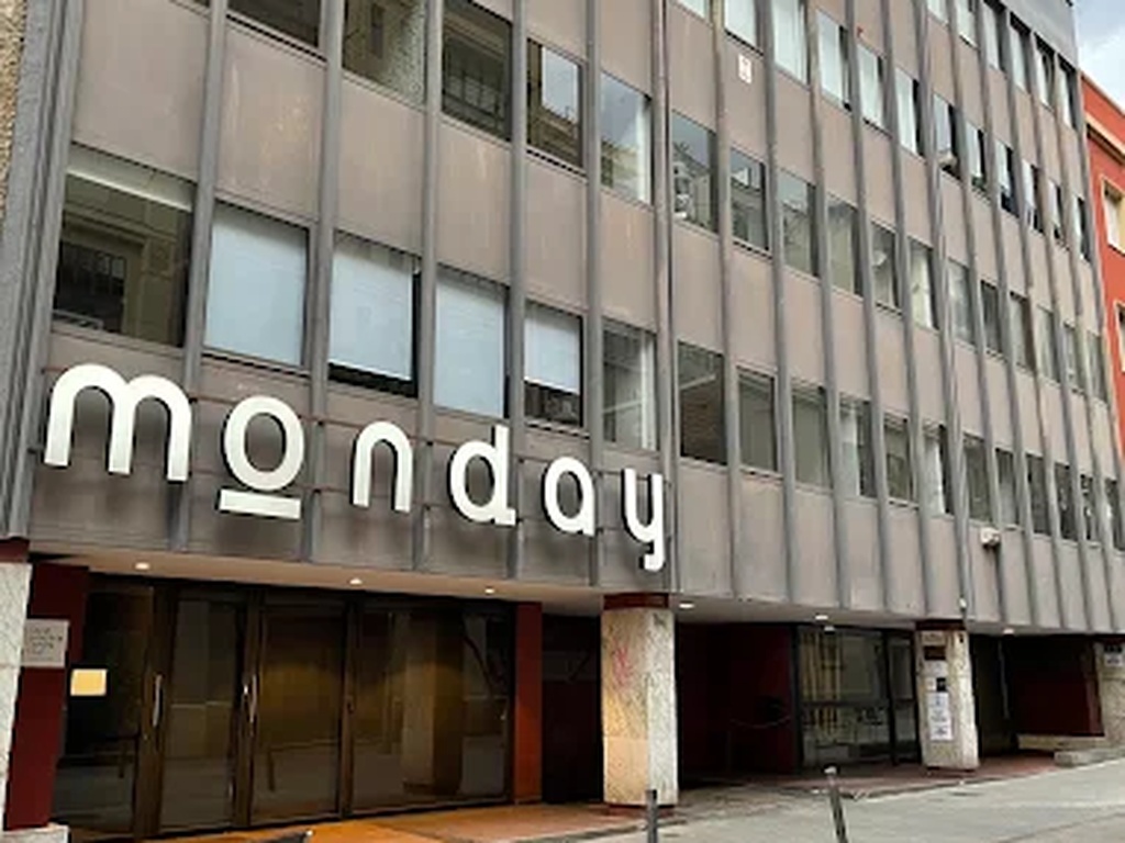 Alquiler-Oficinas-Carrer-De-La-Riera-De-Cassoles-Sant-Miquel-1-Barcelona-Fachada