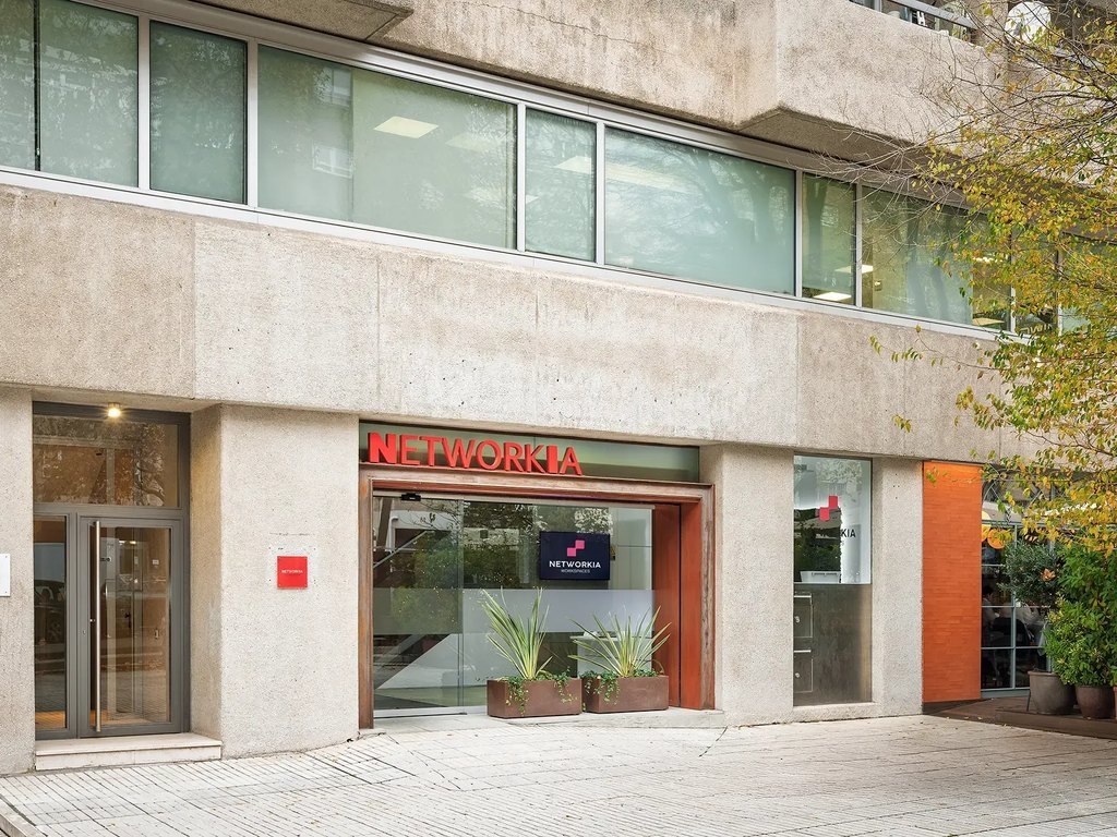 Alquiler-Oficinas-Calle-Del-Poeta-Joan-Maragall-23-Madrid-Exterior