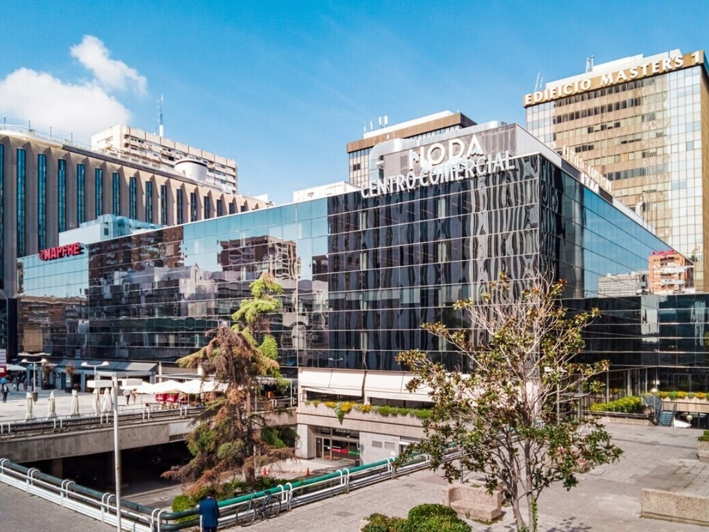 Alquiler-Oficinas-Paseo-De-La-Castellana-93-Madrid-Edificio