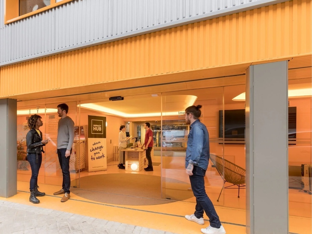 Alquiler-Oficinas-Calle-De-Javier-Ferrero-10-Madrid-Zonas-Comunes
