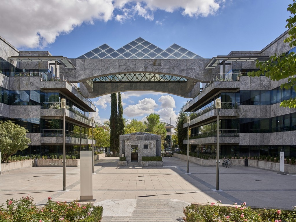 Alquiler-Oficinas-Parque-Empresarial-Atica-Atica-Iii-Via-De-Las-Dos-Castillas-33-Pozuelo-De-Alarcon-Exterior