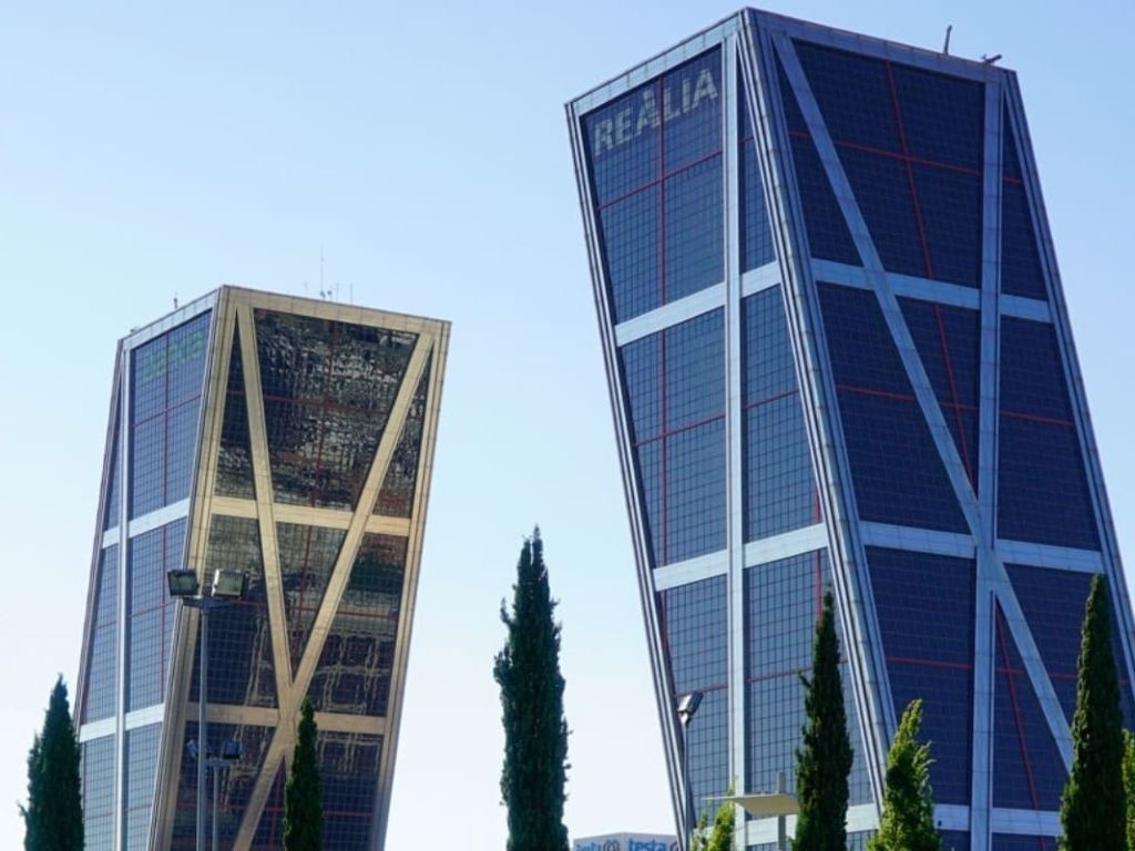 Alquiler-Oficinas-Torre-Realia-The-Icon-Paseo-De-La-Castellana-216-Madrid-Edificio