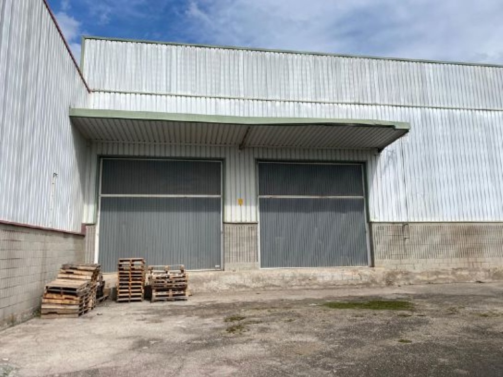 nave-logistica-venta-palau-exterior-1.jpg